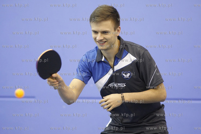 Tenisista stolowy Jakub Folwarski.
17.11.2014
fot....