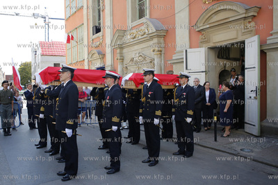 Gdańsk. Uroczystości pogrzebowe Danuty Siedzikówny...