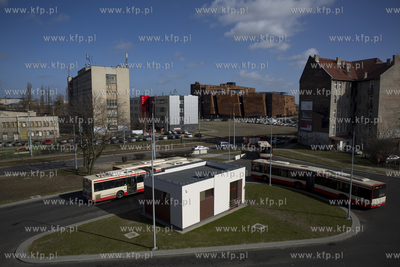 Pętla autobusowa przy ul. Jana z Kolna w Gdańsku.
15.03.2017
fot....