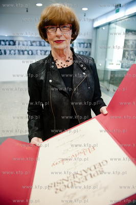 Gdansk. Teatr Wybrzeze. Uroczystosc wreczenia nagrod...