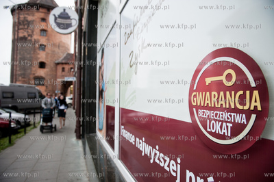 Gdansk. Oddzial spolki Amber Gold oraz OLT Expres przy...