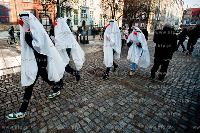 Gdansk. Dlugi Targ, Akcja pt. Nie daj sie pochlonac,...