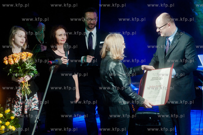 Gdansk. Teatr Wybrzeze. Uroczystosc wreczenia nagrod...