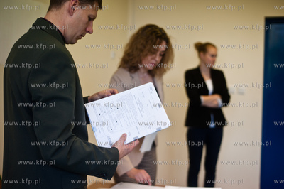 Gimnazjum nr 48 w Gdansku. Egzamin gimnazjalny.
23.04.2014
fot....