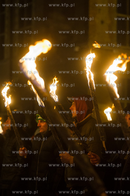 Gdansk. Dlugi Targ. Manifestacja przeciwko przyjmowaniu...