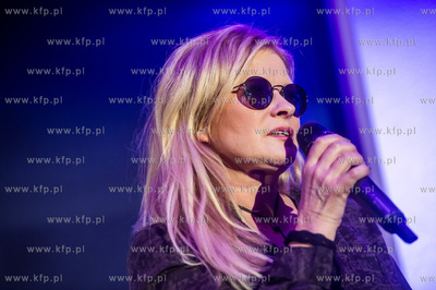 Sopot. Zatoka Sztuki. Charytatywne spotkanie z piosenkarką...