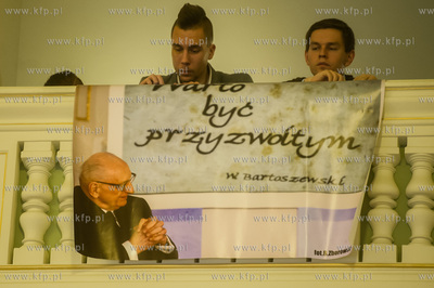 Gdansk. Nowy Ratusz. XXXII Sesja Rady Miasta Gdanska....