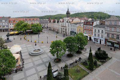 Wejherowo. Rynek starego miasta i okolic - widok z...
