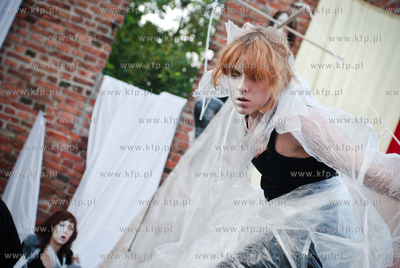 Trzynasta edycja Miedzynarodowego Festiwalu Teatrow...