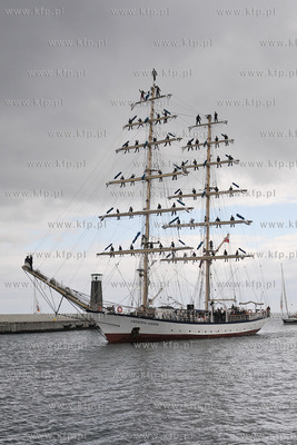 Chopin// Polska/ The Course. Gdynia swietuje zakonczenie...