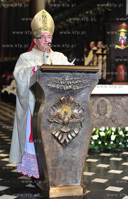 Oliwa. Katedra Oliwska. Msza sw. Wieczerzy Panskiej...