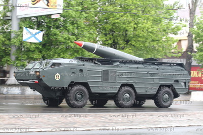 Kaliningrad , Rosja 09.05.2014 Parada na Placu Zwyciestwa...