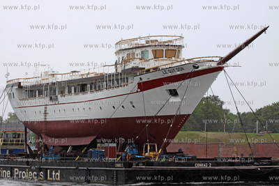 Transport kadluba do portu wewnetrzego w Gdansku szkolnego...