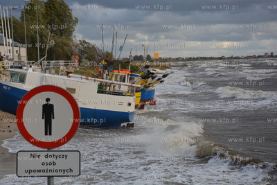 Mechelinki. Sztormowa pogoda. 05.10.2016 fot. Bartosz...