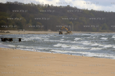 Sobota 25 kwietnia 2020 roku w Sopocie, godziny przedpołudniowe...