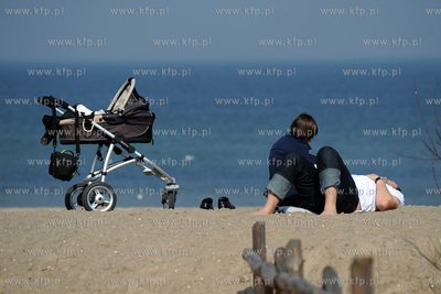 Wiosna na plazy w Gdansku Brzeznie.26.03.2010fot....