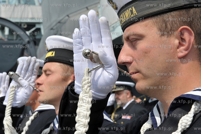 Gdynia. Odsłonięcie makiety dla niewidomych Okrętu...