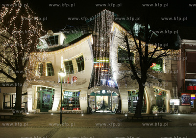 Sopot. Nz Krzywy Domek przy ul. Monte Cassino. 10.12.2007...