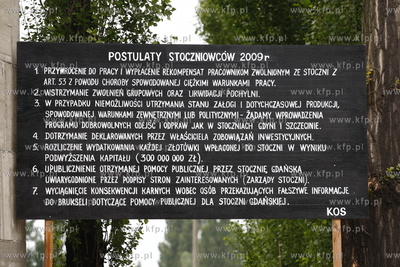 Gdansk. Akcja protestacyjna w obronie 
stoczni i miejsc...