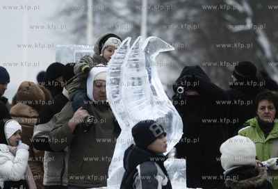 Gdynia. Bulwar nadmorski. II Festiwal Rzezb Lodowych.
07.02.2010
fot....