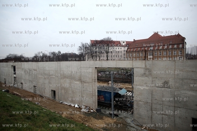 Gdansk. Budowa podziemnej linii kolejowej doprawadzającej...