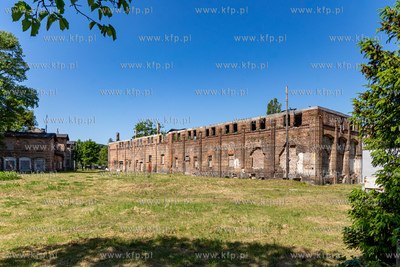 Stara zajezdnia tramwajowa w Oliwie przy skrzyżowaniu...