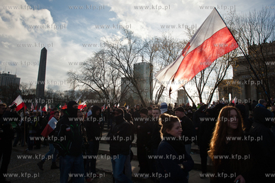 Warszawski "Marsz Niepodległosci" organizowany przez...