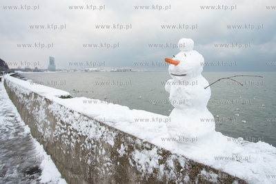 Zima na bulwarze nadmorskim w Gdyni. 19.11.2022 / fot....