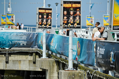 Gdansk. Molo w Brzeznie. 19.07.2011 fot. Mateusz Ochocki...