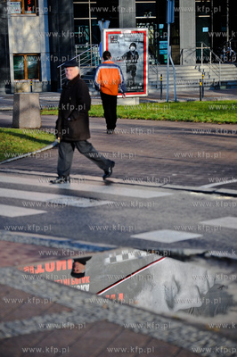 Gdansk. Siedziba NSZZ Solidarnosc. Bilbord upamietnaijacy...