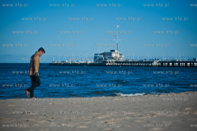 Sopot. Sloneczne niedzielne popoludnie na plazy.
03.03.2013
fot....