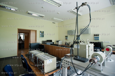 Uniwewrsytet Gdanski. Wydzial Matematyki, Fizyki i...