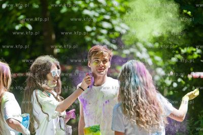 Gdansk. Park Akademicki. Color Run bedacy czescia Color...