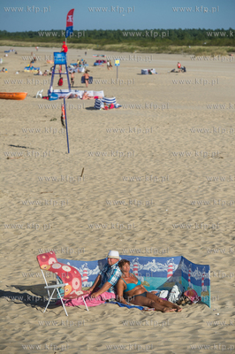 Gdansk. Letni wypoczynek na plazy miejskiej Stogi....