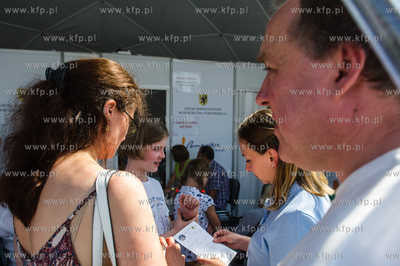 Gdańsk. Targ Węglowy. Przygotowane na czas Jarmarku...