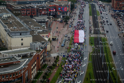 Gdańsk. Manifestacja Komitetu Obrony Demokracji pod...