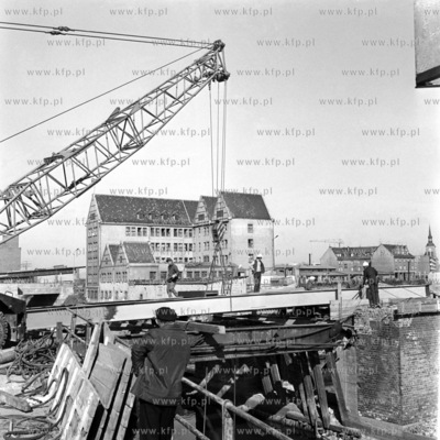 Przebudowa Mostu Krowiego w Gdansku. 04.1974 4kwiecien74_z.kosycarz_p31...