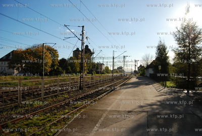 Korsze - miasto na Warmi i Mazurach. Perony dworca...