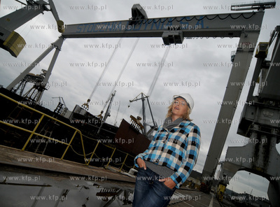 Sesja zdjeciowa aktorki Magdy Waligorskiej na terenie...