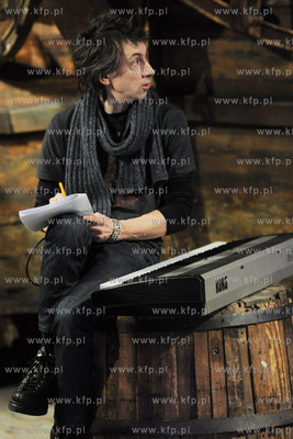 Ruszyly castingi do muzycznego widowiska TVP 2 na zywo...