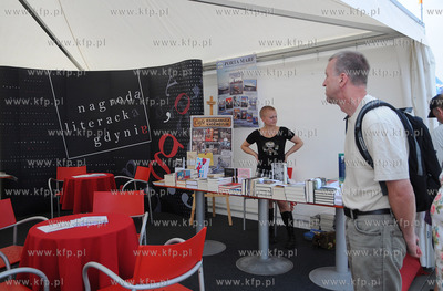 Gdynia. al. Jana Pawla II. Nadmorski Plener Czytelniczy,...