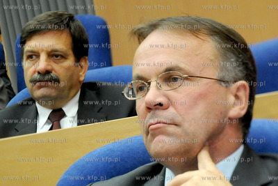 XXII sesja Sejmiku Wojewodztwa Pomorskiego. Glownym...