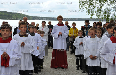 Tysiące pielgrzymów uczestniczyło w drodze krzyżowej...