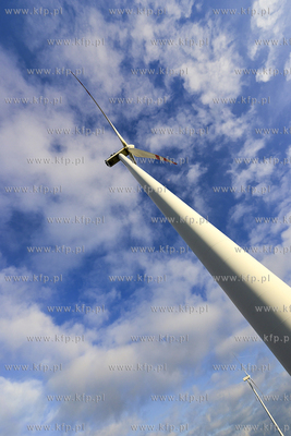 Elektrownia wiatrowa w okolicy Wladyslawowa. 06.01.2015...