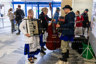 Uroczystości 56. rocznicy powołania Uniwersytetu...