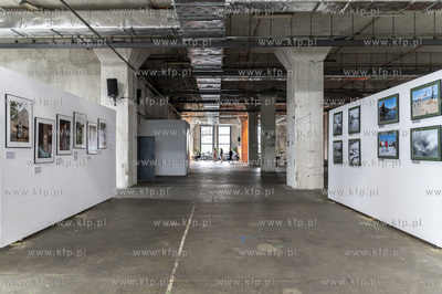 Gdańsk Stocznia. Plenum. Wystawy 4 autorów: Damian...