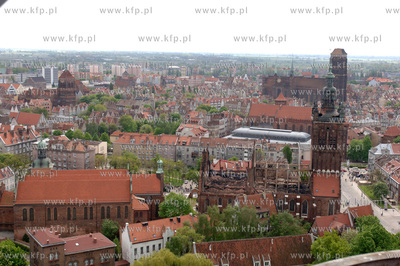 Pozar kosciola sw. Katarzyny w Gdanku. Nz.widok na...