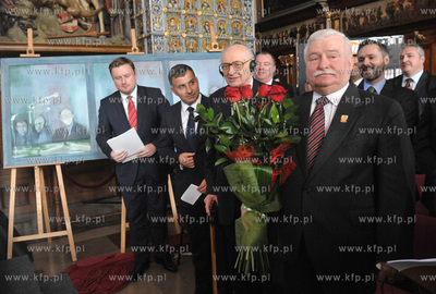 70 urodziny Lecha Walesy. Uroczysta gala wreczenia...