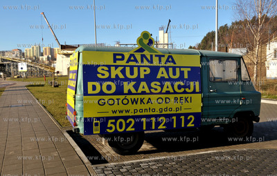 Samochod dostawczy marki Zuk na ul. Slowackiego w Gdansku...