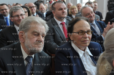 Nadanie im. Lecha Kaczynskiego sali konferencyjnej...